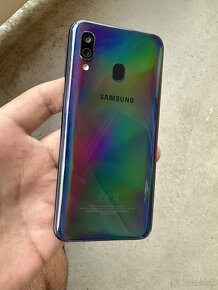 Samsung GALAXY a40 4/64GB - 5