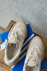 ADIDAS ORIGINALS - OZWEEGO - 5