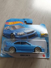 HOTWHEELS - 5