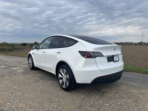 Tesla model Y long range - 5