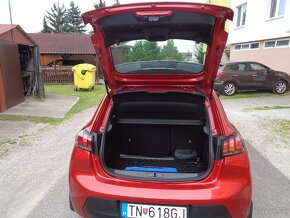 Predám PEUGEOT 208 1,2 74 kW benzín - 5