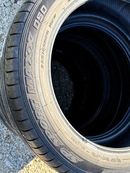 Dunlop 235/55 R20 - 5