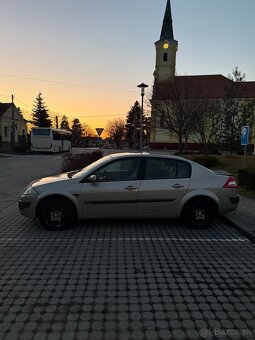 Renault Megane 2 sedan - 5