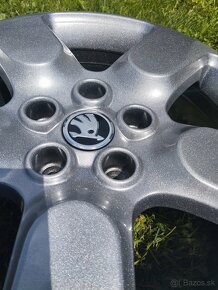 5x112 R17 Originál Škoda Octavia Scout - 5