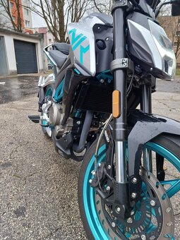 CF MOTO NK300 - 5