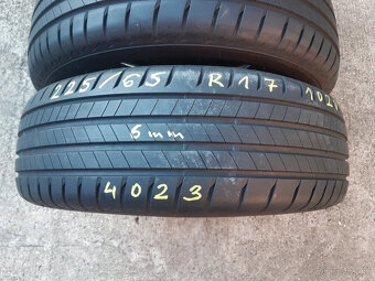 225/65 R17  -letné Bridgestone - 5