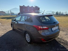 Hyundai i30 1.6crdi 94 kw - 5