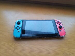 Nintendo Switch Red & Blue Joy-Con + 4 Hry - 100% stav - 5