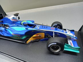 F1 SAUBER PETRONAS C24 2005 FELIPE MASSA MINICHAMPS 1:18 - 5