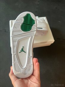 Nike Jordan 4 Metallic Green - 5