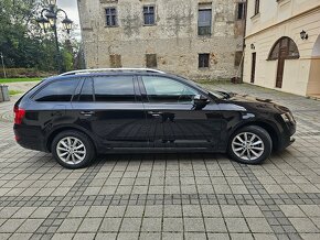 Škoda Octavia Combi 2.0 TDI M6 DVD Koža R16 - 5