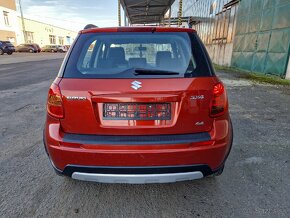 Predám Suzuki SX4 1.6 benzín 88 KW 4WD r.v.10/2012 - 5