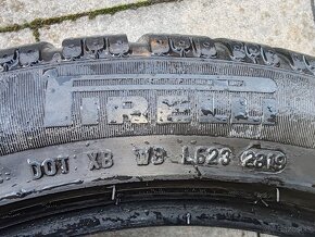 Predam zimné pneu 235/45 R18 - 5