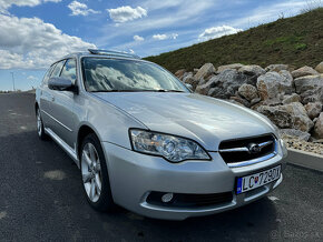 Subaru Legacy 3.0, H6 - 5