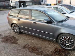 Volvo V50 2.4D5 - 5