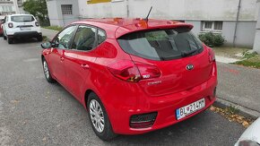 Kia Ceed 1.4 benzín M6 2016 32k km - 5