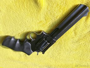 Ruger GP100 - 5