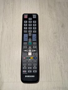 Samsung UE32D5000 - 5