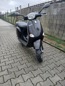 Piaggio Vespa ET4 125 - 5