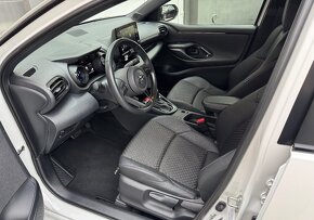 Yaris 1,5 Hybrid 130k e-CVT GR Sport 2022 - Odpočet DPH 46.5 - 5