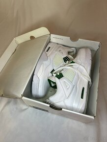 Jordan Retro 4 "Green Metallic" - 5