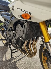 Yamaha FZ8 Fazer - 5