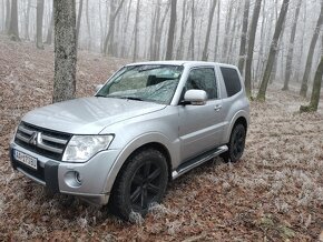 Mitsubishi Pajero 3.2 DiD 147KW AT/5 4x4 Uzávierka 2011 - 5