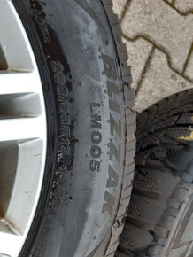 Sada hlinik. disk 4ks VW - BRIDGESTONE Blizzak  235/55 R17 - 5