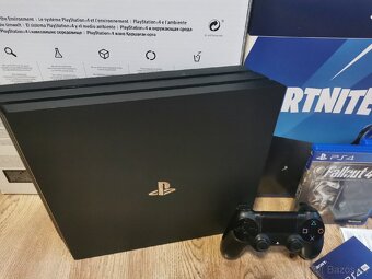 PS4 PRO 1TB - 5