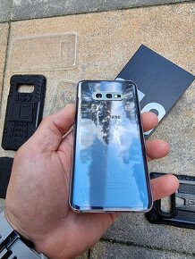 Samsung galaxy S10e - 5