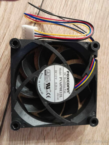 500 x Nový Foxconn PVA070E12L, AMD Heatsink's Fan, 12V 0.20A - 5