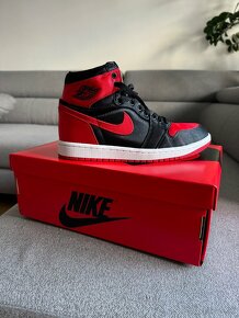 Nike Air Jordan 1 Retro High OG "Satin Bred" - 5