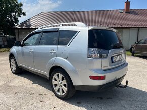 Mitsubishi Outlander 2.2 DI-D 4x4 instyle 7miest navi xenon - 5