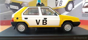 Hachette škoda Favorit V B 1:24 - 5