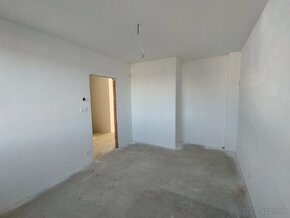 Na predaj 2,5 i. BYT, balkón, vlastné P, 84,43 m², Galanta - 5