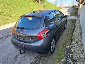 Peugeot 208 1.4 benzin - 5