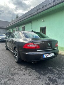 Škoda Superb 2.0 TDI - 5