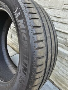 235/55 R19 - 5