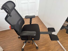 Ergonomická stolička Newtral MagicH-BPro s opierkou na nohy - 5