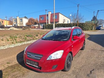 KIA CEED 1,6 BENZÍN 85KW ROK 2010 - 5