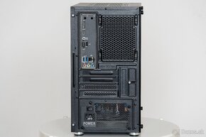 Výkonný počítač s procesorom AMD Ryzen 5 7600 - 5