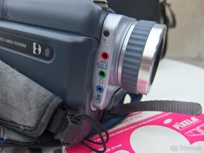 Sony Digital 8 Hi8 & Video8 Videokamera DCR-TRV240E - 5
