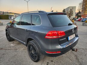 Volkswagen Touareg 3,0 TDI Panorama, Vzduchový podvozok - 5