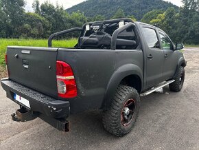 Toyota Hilux DC 3.0 I D-4D Sol A/T - 5