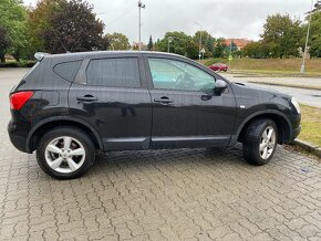 Na predaj: Nissan Qashqai, čierna metalíza, ročník 2009 - 5