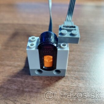 Lego doplnky ku vlakom, elektronika - motory, svetlá, káble - 5