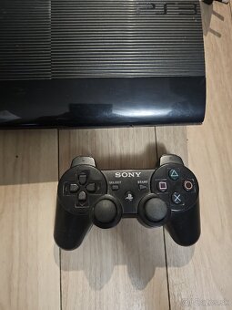 Predám PlayStation 3 Super Slim 500GB + Move + hry - 5