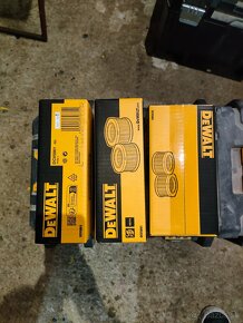 DeWalt Flexvolt DCG200T2 aku fréza+vysávač DCV586MN - 5