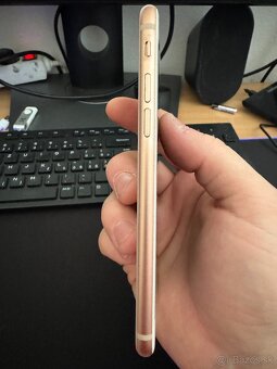 iPhone 8 64GB Rose Gold - 5