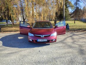 Honda Civic 1.8 i-VTEC 103 kW - 5